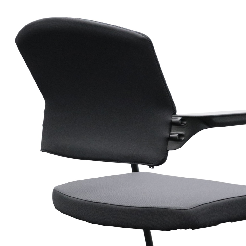 Freischwinger Sitag EL100